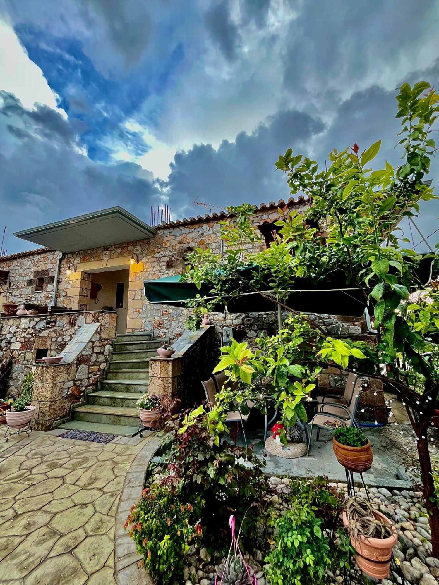 Hotel Voula Pansion Kardamyli Exterior foto